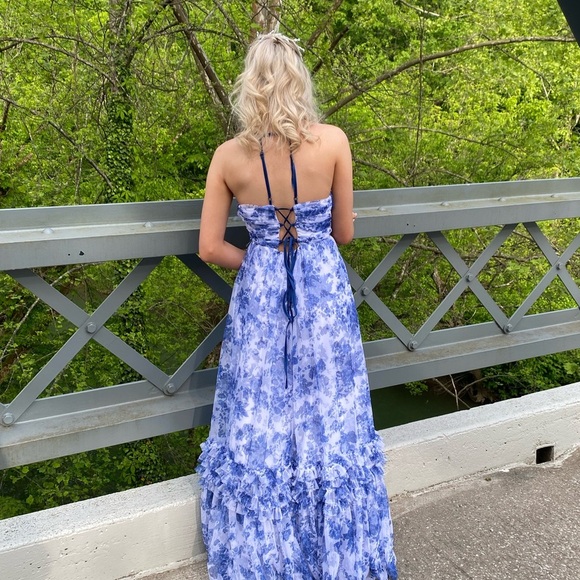 Floral Blue White Prom Dress size 3/4 - Picture 2 of 2